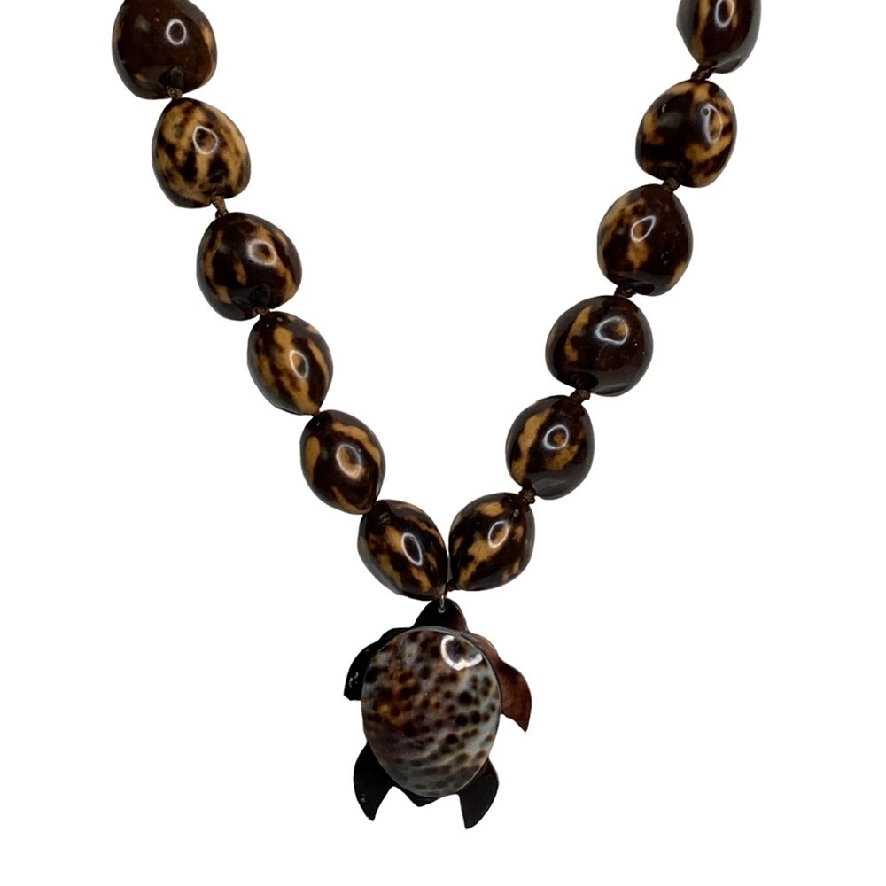 Chico’s? Gorgeous Tortoise Shell 2”x2.5” Turtle Necklace with Satin Tie Closure